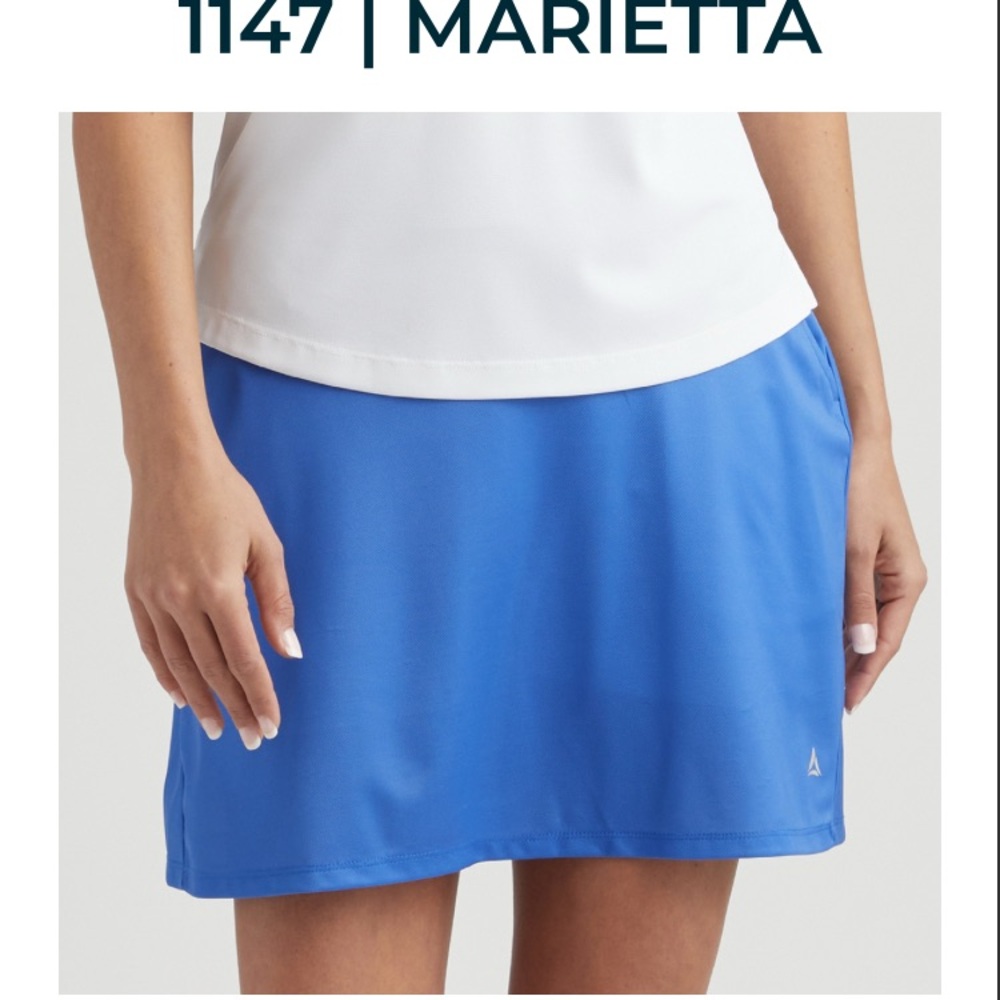 NWT Bermuda Sands Apparel ladies golf skort.